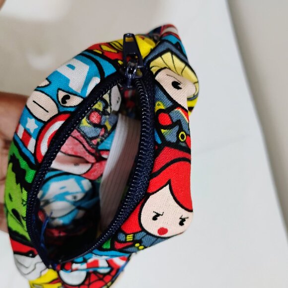 Comic Chibi Style Zipper Pouch Scrunchie - Picture 4 of 4